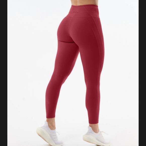 Alphalete Pants - New pulse surge leggings ALPHALETE